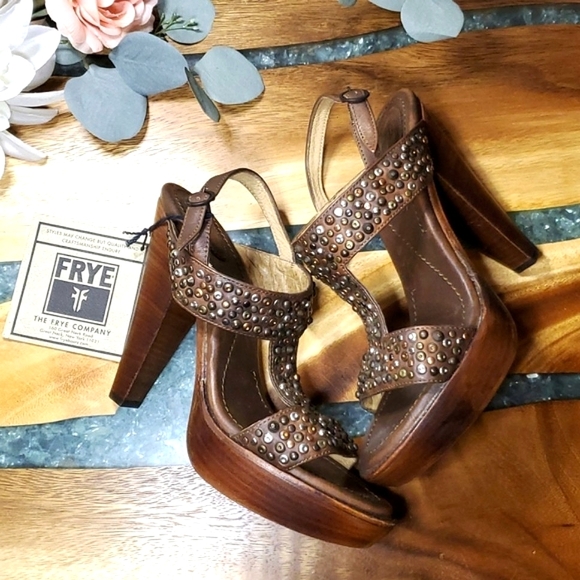 FRYE Brown Leather Heeled Sandals | Size 9 B - Picture 7 of 7